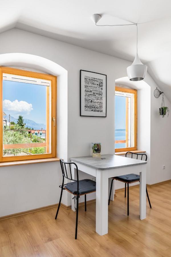 Waterview Apartments Mimice Luaran gambar
